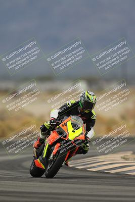 media/Nov-15-2025-Race Pace (Sat) [[8de605a2d8]]/Non Verified Riders (1st 20 Minutes)/Turn 4 (1010am)/